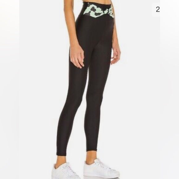 Beach Riot Knot Legging in Green Leopard - Picture 2 of 3